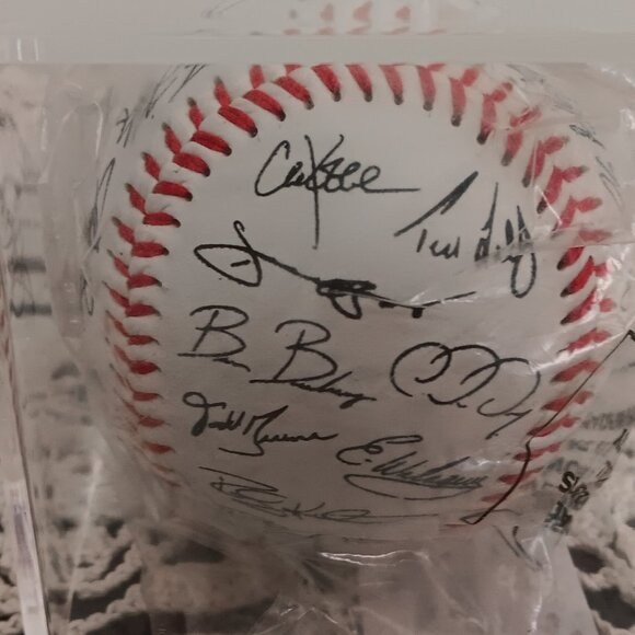 New Vintage 2001 New York Yankees facsimile Team Signed Fotoball - Picture 3 of 6